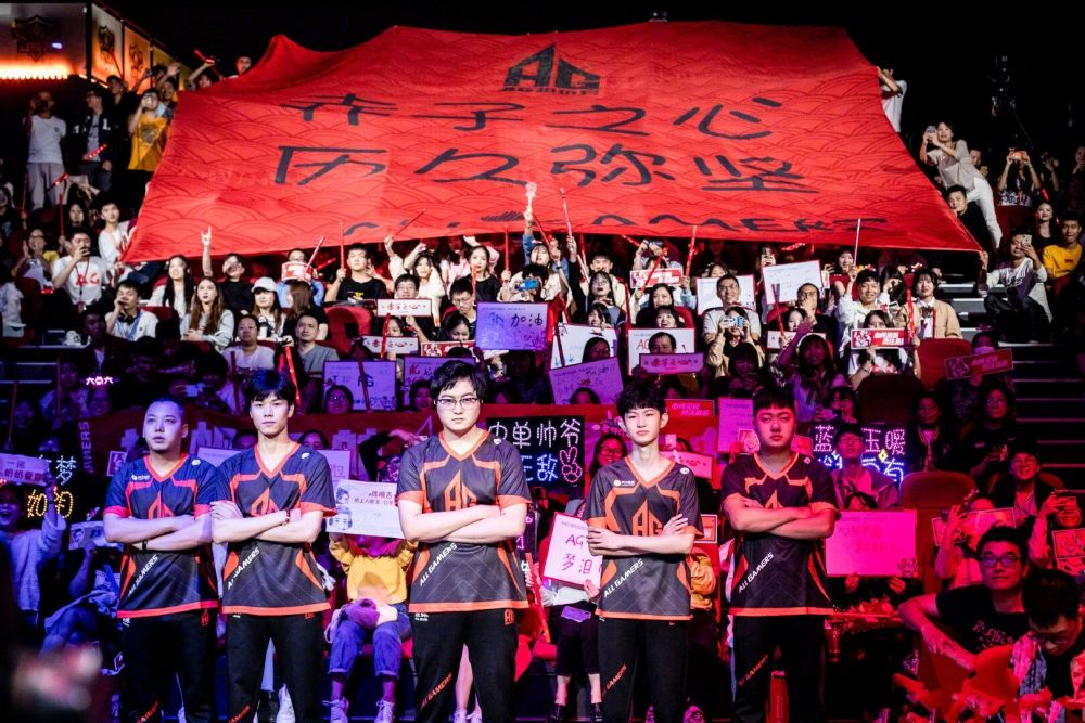 Aleksib 在对阵 Spirit 的比赛前：“Spirit — 是我们上赛季的克星 — 我们会全力以赴准备。”